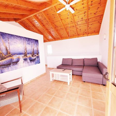 Villatommy Heated Pool, Hottub, Fast Wifi Лахарес Екстер'єр фото
